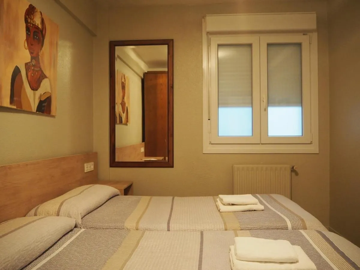 Hostal Acella Pamplona